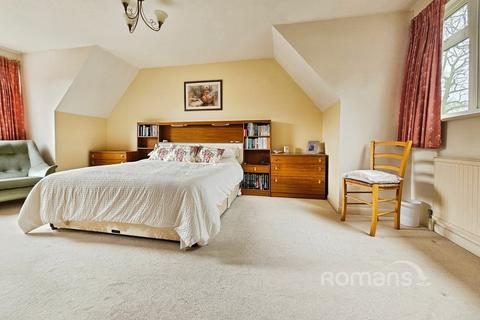 3 bedroom detached house for sale, Badgers Close, Fleet, Hampshire