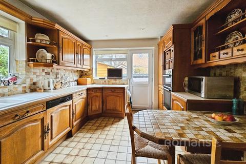 3 bedroom detached house for sale, Badgers Close, Fleet, Hampshire