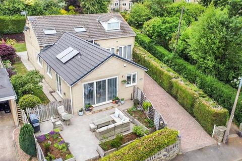 4 bedroom detached house for sale, Gynn Lane, Honley, Holmfirth, West Yorkshire, HD9