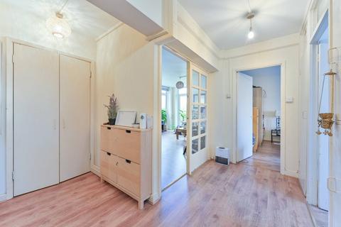 2 bedroom flat for sale, Leys Court, Brixton, London, SW9