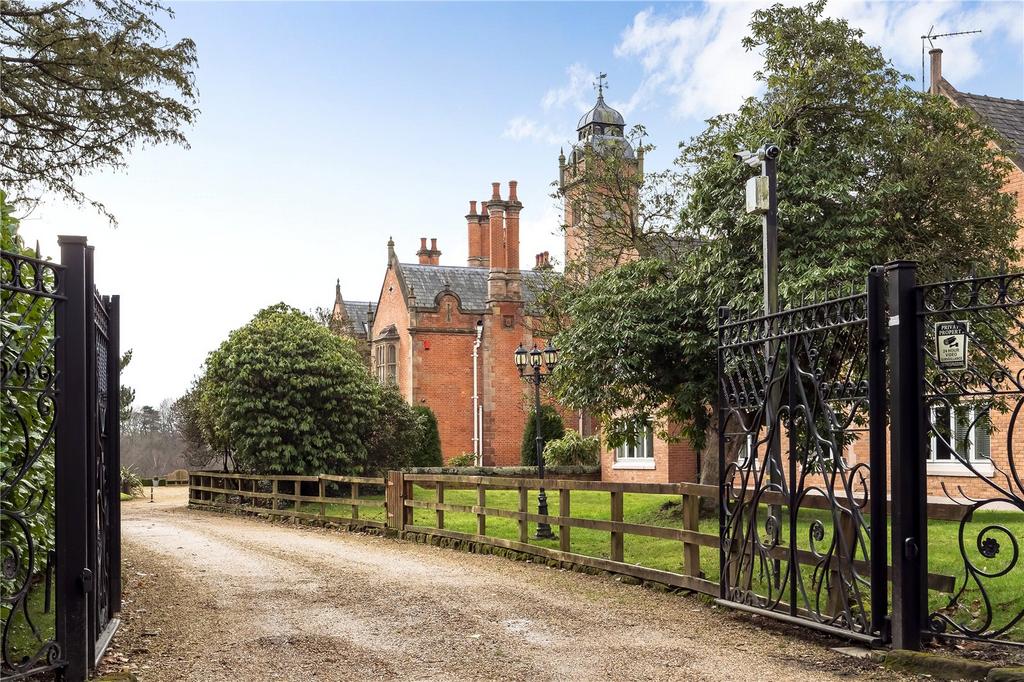 Norcliffe Hall