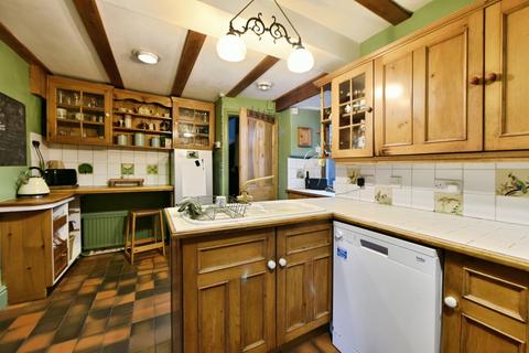 5 bedroom townhouse for sale, Old Road, Whaley Bridge, High Peak, Derbyshire, SK23