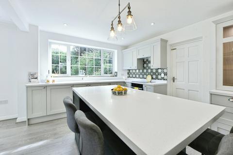 undefined, Chatsworth Road, High Lane, Stockport, Greater Manchester, SK6