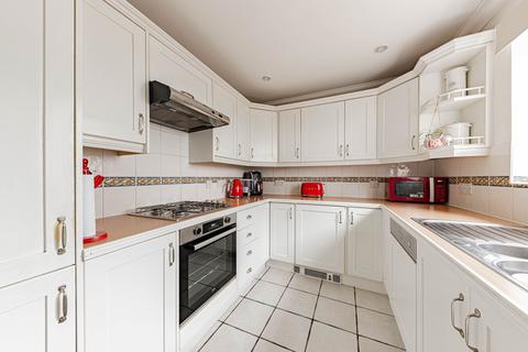 3 bedroom end of terrace house for sale, The Street, Boughton-Under-Blean, ME13