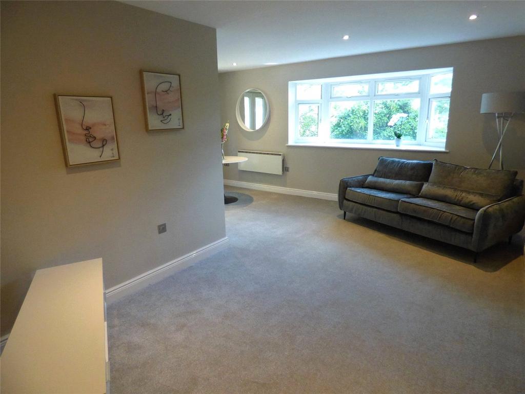 Lounge Dining Room