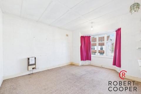 2 bedroom maisonette for sale, Acacia Avenue, Ruislip, HA4