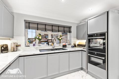 undefined, Tithelands, Harlow