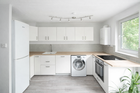1 bedroom flat for sale, Salisbury Walk, London N19