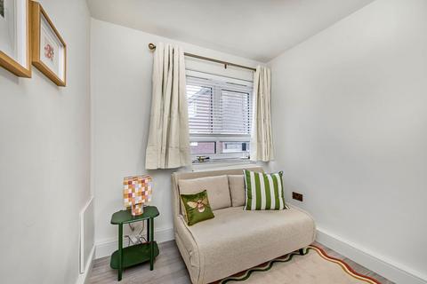 2 bedroom flat to rent, Star Road, London W14