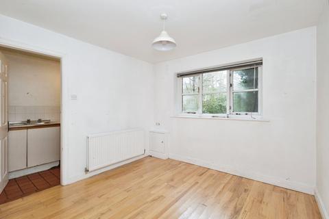 undefined, Blackburn Gardens, Palatine Road, Didsbury, Greater Manchester, M20