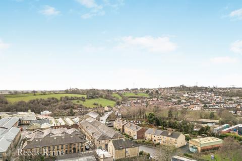 3 bedroom detached house for sale, Mallard Close, West Yorkshire WF16