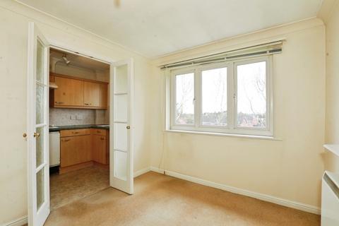 undefined, Parkway, Holmes Chapel, Crewe, Cheshire, CW4