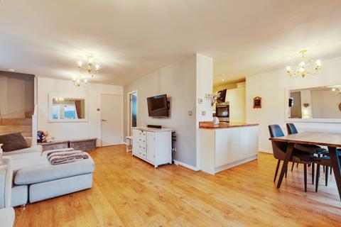4 bedroom semi-detached house for sale, Meadowsweet Road, Mobberley, Knutsford, Cheshire, WA16