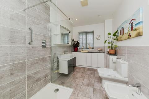 3 bedroom flat for sale, The Elms, Faulkners Lane, Knutsford, Cheshire, WA16