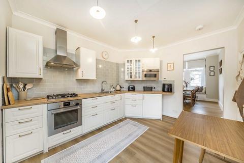 3 bedroom maisonette for sale, Idlecombe Road, London SW17