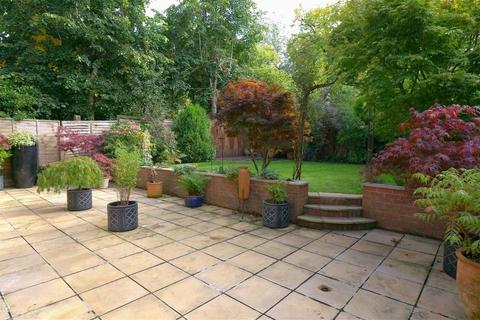 4 bedroom detached house for sale, Argyll Close, Macclesfield, Cheshire, SK10