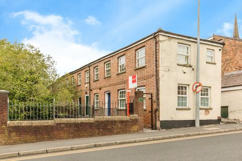 2 bedroom flat for sale, Brook Street, Macclesfield., SK11