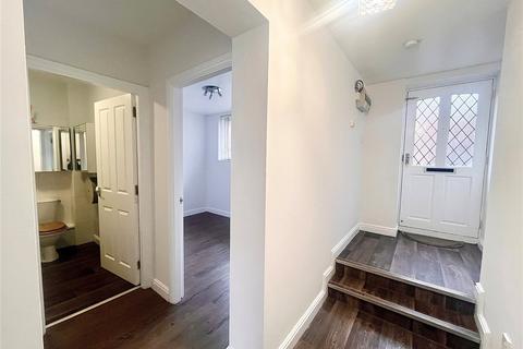 2 bedroom flat for sale, Brook Street, Macclesfield., SK11