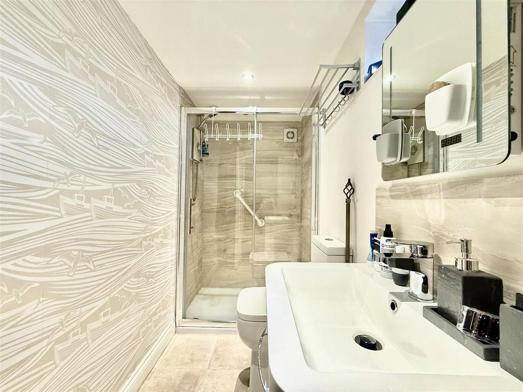 Ensuite