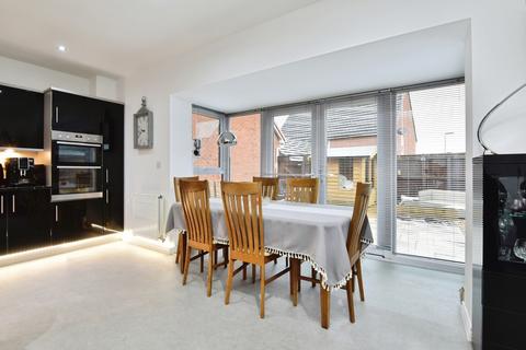 undefined, Bromley Close, NEWCASTLE, Staffordshire, ST5