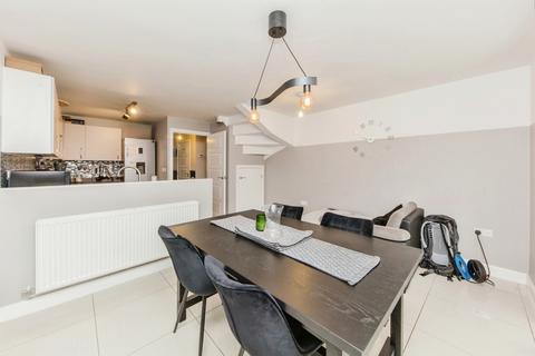 3 bedroom townhouse for sale, Filter Bed Way, Sandbach, Cheshire, CW11