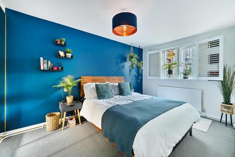1 bedroom flat to rent, Brompton Park Crescent, Fulham, London, SW6