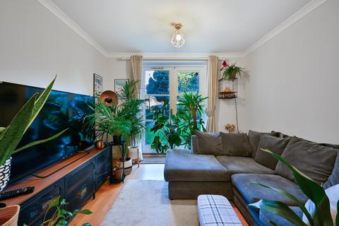 1 bedroom flat to rent, Brompton Park Crescent, Fulham, London, SW6