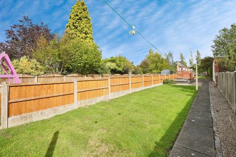 3 bedroom terraced house for sale, Moira Road, Donisthorpe, Swadlincote, Leicestershire, DE12