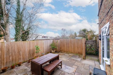 2 bedroom apartment for sale, Beulah Hill, London SE19
