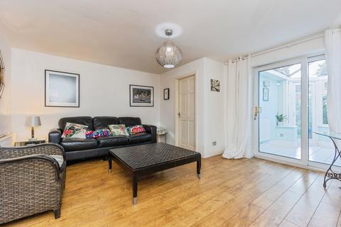 2 bedroom terraced house for sale, Northenden Road, Sale, Greater Manchester, M33