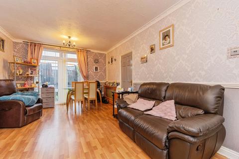 undefined, Palm Close, Sale, Greater Manchester, M33