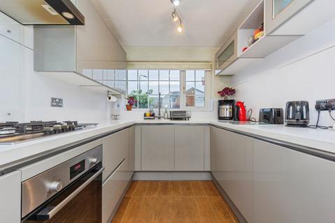 undefined, Elmwood, Sale, Greater Manchester, M33