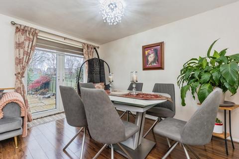 undefined, Elmwood, Sale, Greater Manchester, M33