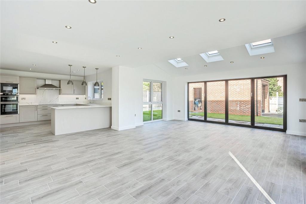 Family Room/Dining
