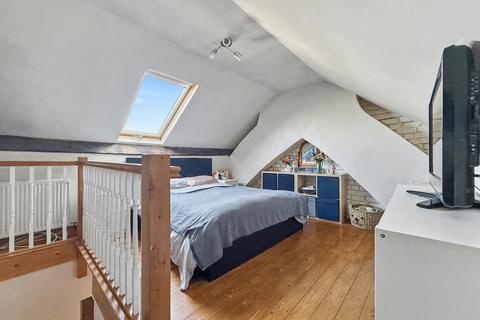 undefined, Dryden Street, Swindon, SN1
