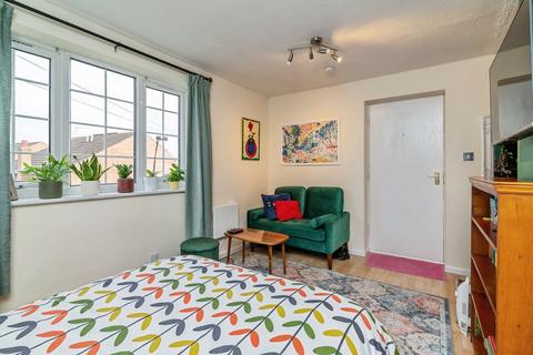 undefined, Milburn Grove, Bingham, Nottingham, Nottinghamshire, NG13