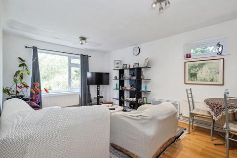 2 bedroom flat for sale, Wellington Road North, Stockport, Greater Manchester, SK4
