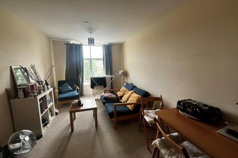 2 bedroom flat for sale, Glossop Brook Road, Glossop, Derbyshire, SK13