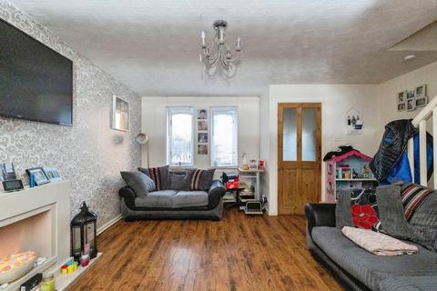 undefined, Wells Court, DUKINFIELD, Cheshire, SK16
