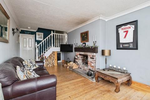undefined, Arundel Close, Carrbrook, Stalybridge, Greater Manchester, SK15