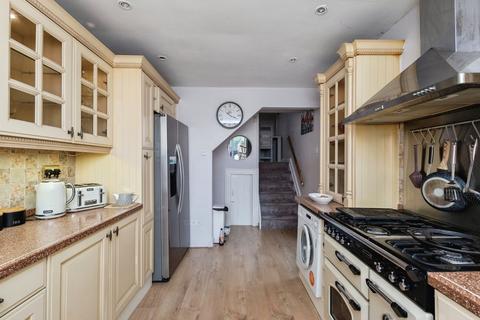 undefined, Arundel Close, Carrbrook, Stalybridge, Greater Manchester, SK15
