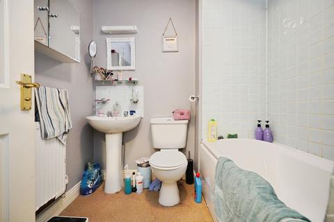undefined, Golding Crescent, Burton-On-Trent, Staffordshire, DE14