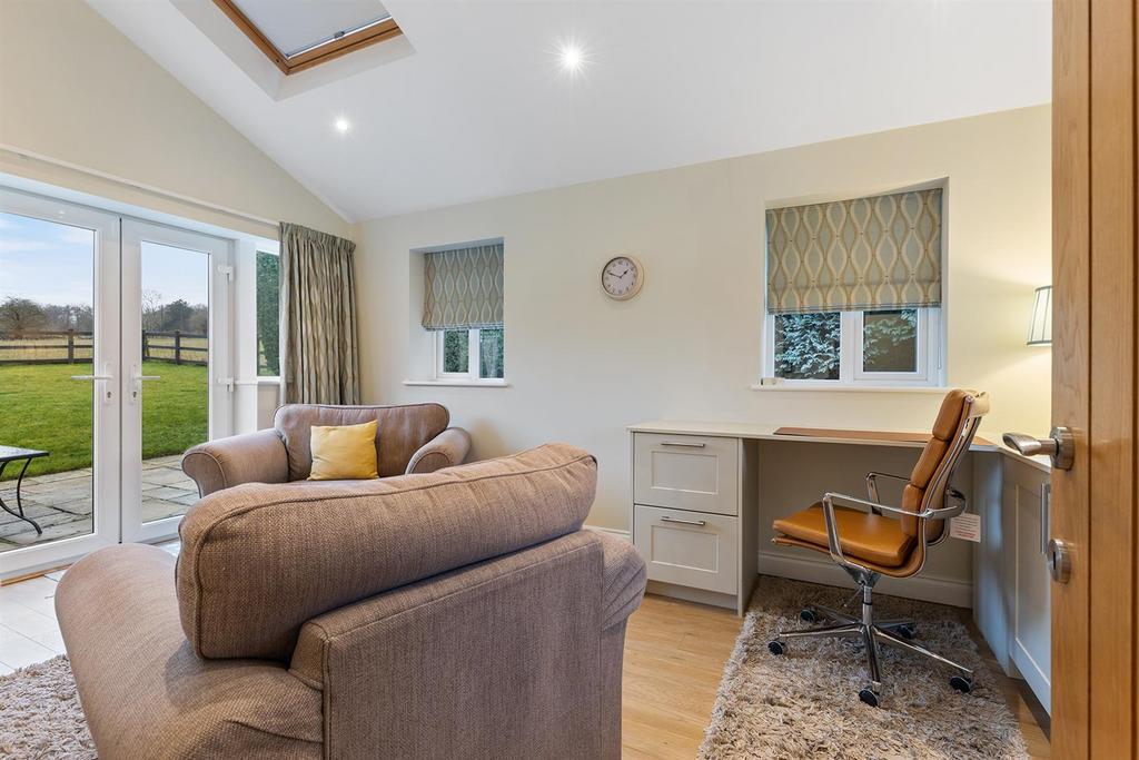 Bramleys Estate Agents - Arkenley Lane - Almondbur