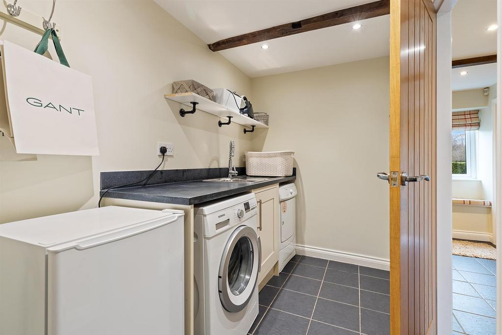 Bramleys Estate Agents - Arkenley Lane - Almondbur