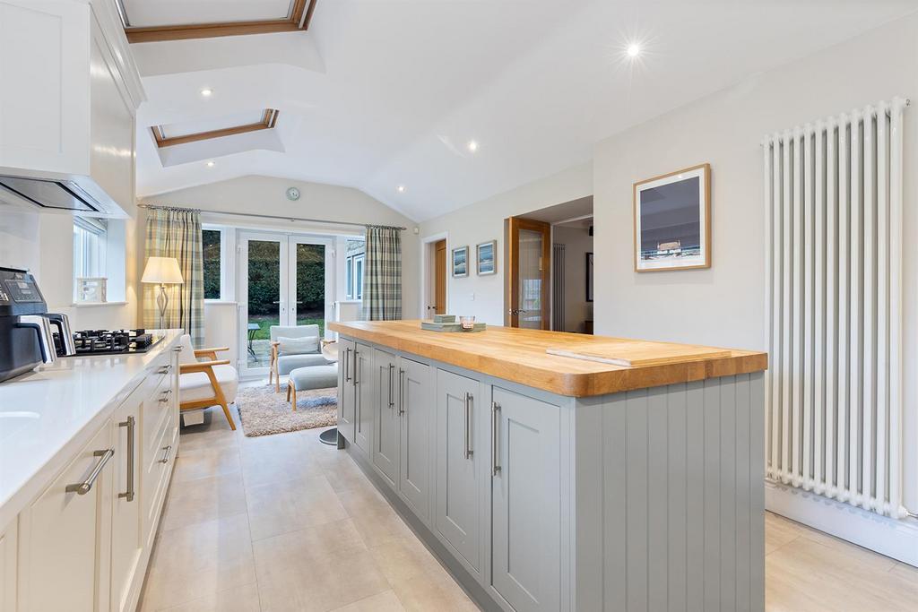 Bramleys Estate Agents - Arkenley Lane - Almondbur