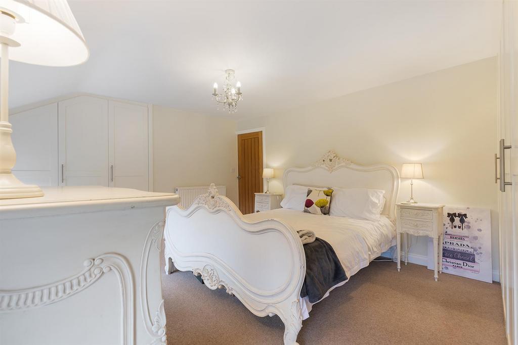 Bramleys Estate Agents - Arkenley Lane - Almondbur