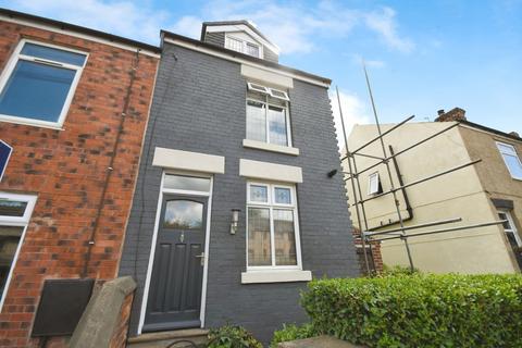 3 bedroom end of terrace house for sale, Sheffield Road, Chesterfield, Derbyshire, S41