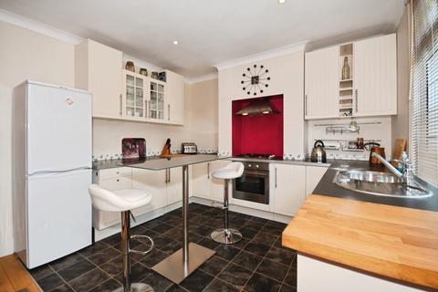 3 bedroom end of terrace house for sale, Sheffield Road, Chesterfield, Derbyshire, S41
