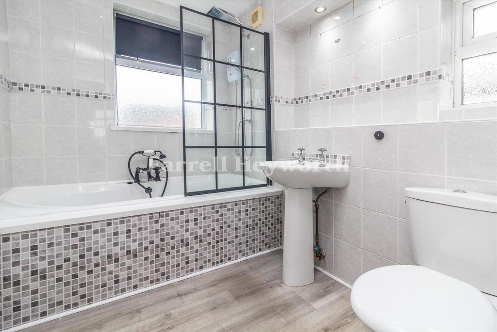 Bathroom image 2