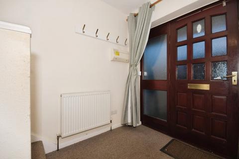 3 bedroom semi-detached house for sale, Cotswold Close, Chesterfield, Derbyshire, S40